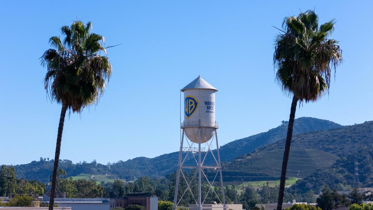 Bidding dispute with Netflix: Warner Bros. rejects Paramount’s offer