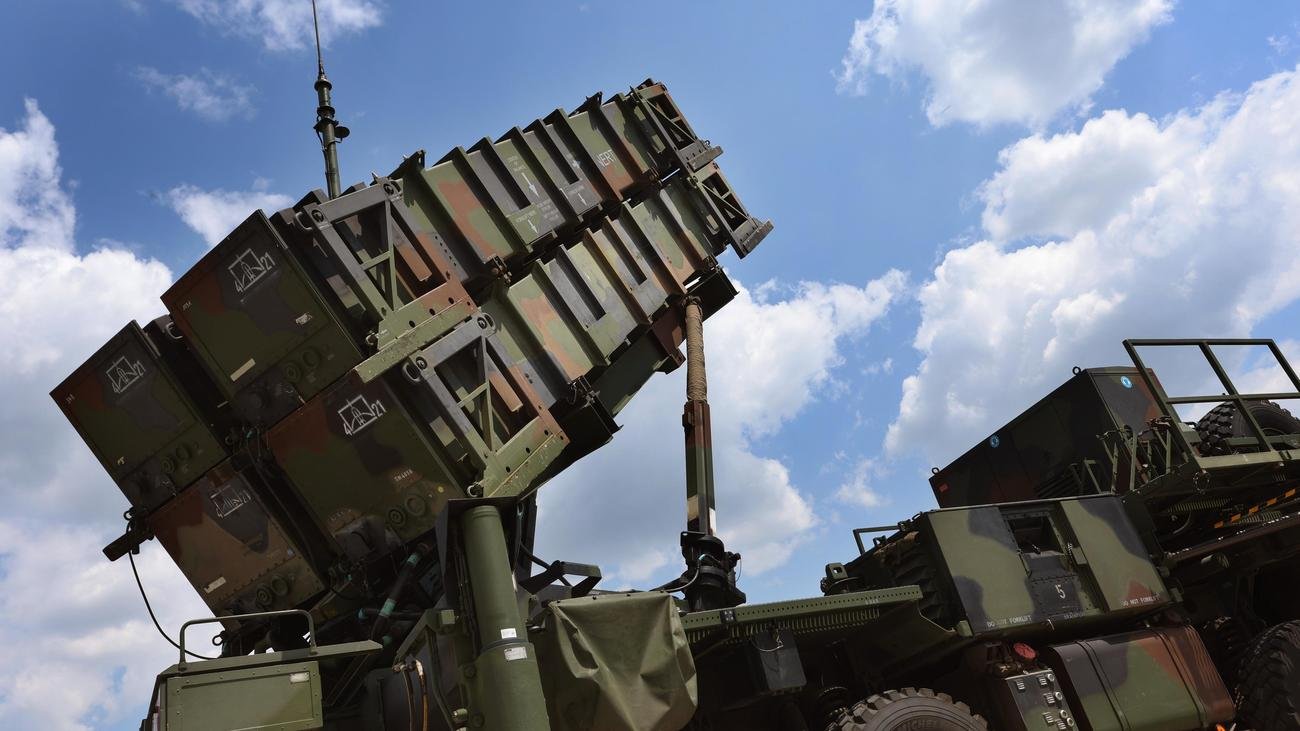 Defense spending: Bundestag approves arms purchases worth 50 billion euros